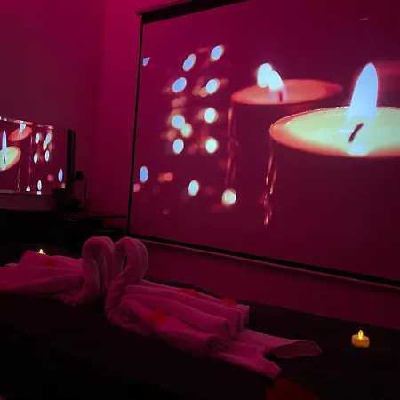 Spaya Jacuzzi Centrum - With Cinema & Private Parking 아파트 *