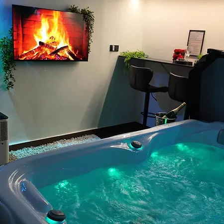 公寓 Spaya Jacuzzi Centrum - With Cinema & Private Parking