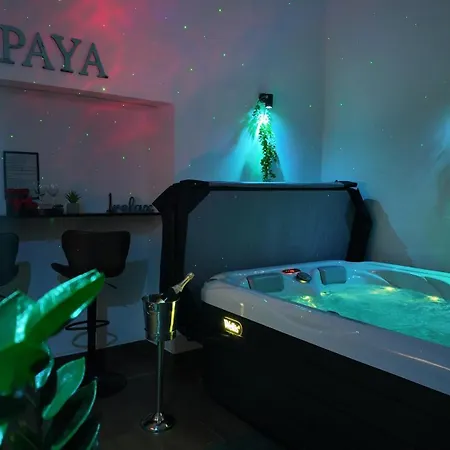 Spaya Jacuzzi Centrum - With Cinema & Private Parking Kassa