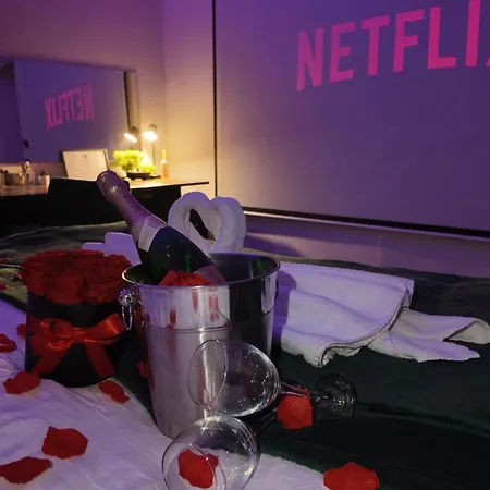 아파트 Spaya Jacuzzi Centrum - With Cinema & Private Parking *