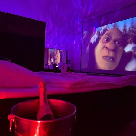 Lägenhet Spaya Jacuzzi Centrum - With Cinema & Private Parking